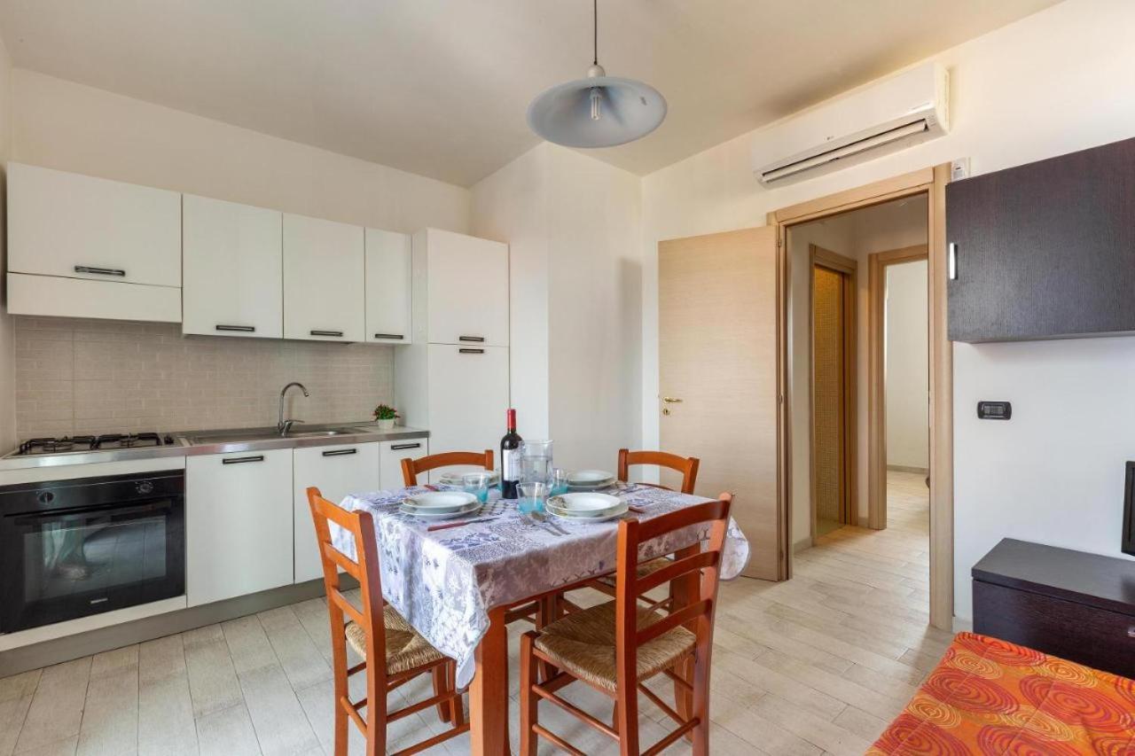 Dormiglione Apartment Torre Lapillo Exterior foto