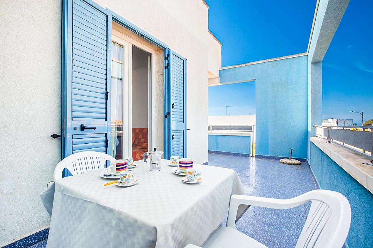 Dormiglione Apartment Torre Lapillo Exterior foto